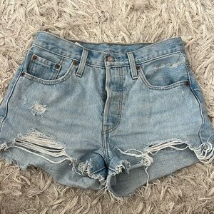 Levi Shorts 501